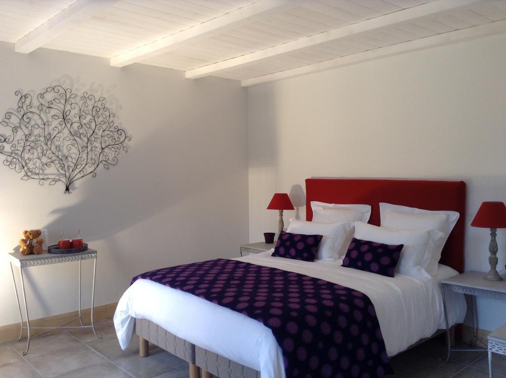 Bed and Breakfast La Grange D'Aunis Aigrefeuille-d'Aunis Номер фото